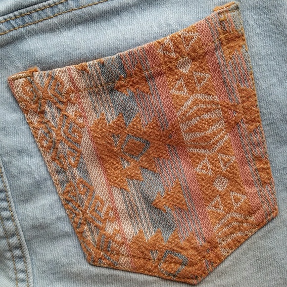 NWOT - Forever 21 Aztec Print Pocket Jeans - Picture 2 of 8